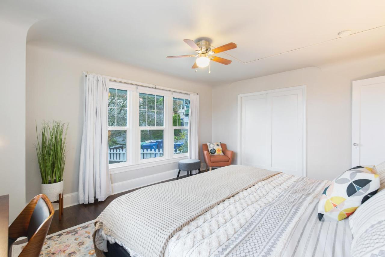 Alki Beach, 3Br, Prime Location, Steps To Beach Villa Seattle Ngoại thất bức ảnh